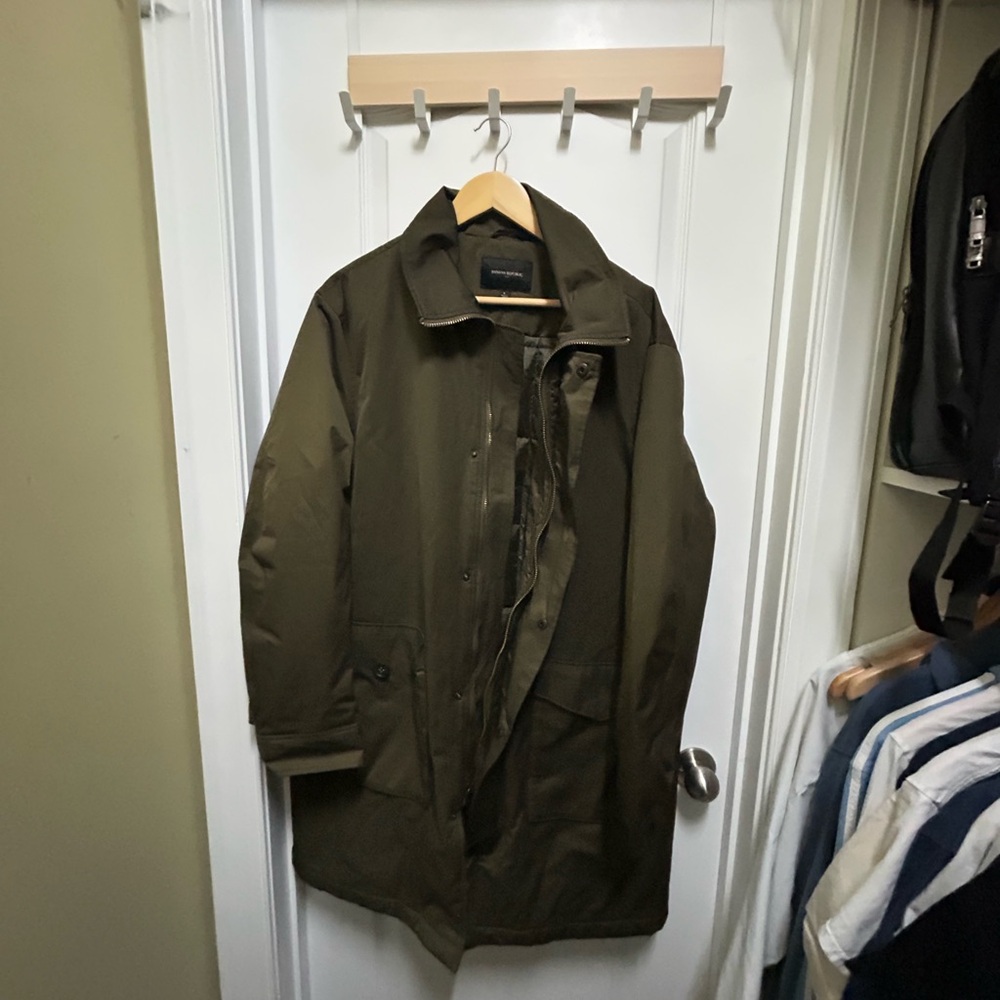 Banana Republic Men's Dark Olive Raincoat